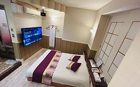 Crystal 大人専用 東京都 3*